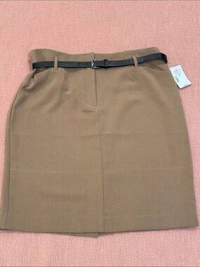 NWT size 12 wm’s Camel Pencil Skirt with Slim Black Belt